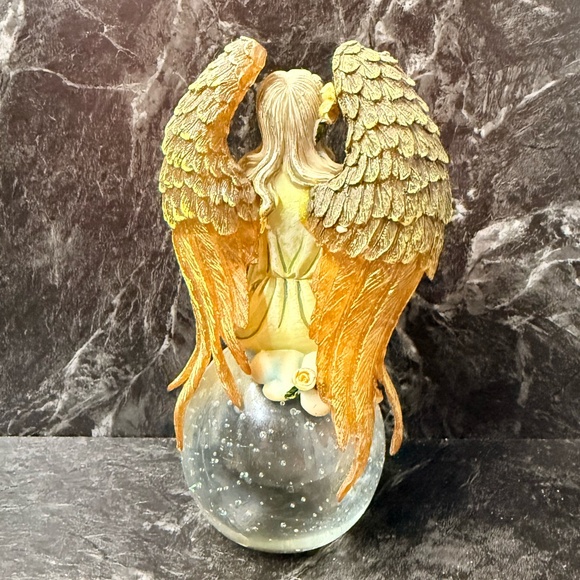 Angel/Fairy Figurine on Glass Ball - Picture 10 of 13